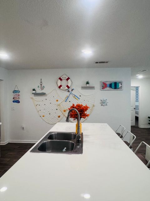 Entire Place 4Bed.2Bath