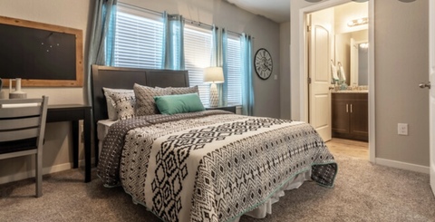 Private Room in 2Bed.2Bath