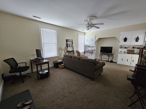 Private Room in 3Bed.1Bath