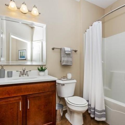 Private Room in 2Bed.2Bath