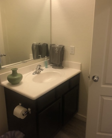 Private Room in 1Bed.1Bath