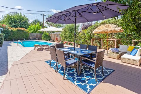 Entire Place 4Bed.2Bath