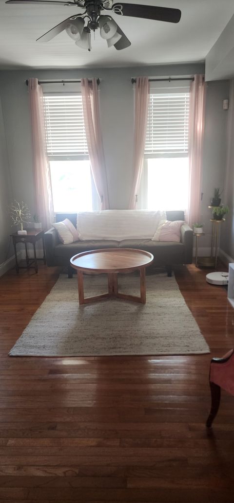 Private Room in 3Bed.2.5Bath