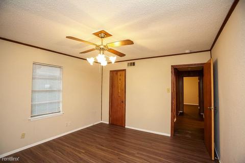 Shared Room in 4Bed.2Bath