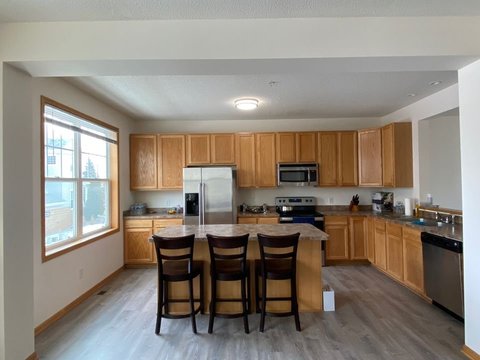 Private Room in 3Bed.3Bath