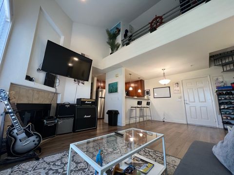Private Room in 3Bed.2Bath