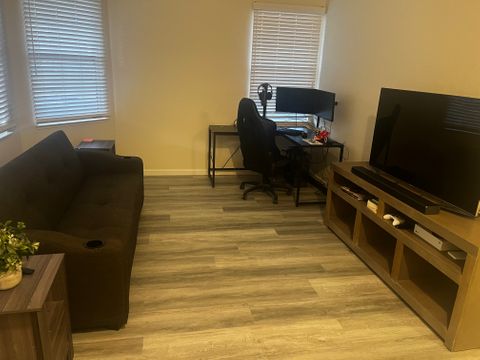 Private Room in 3Bed.2Bath