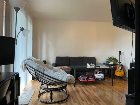 Private Room in 2Bed.1Bath