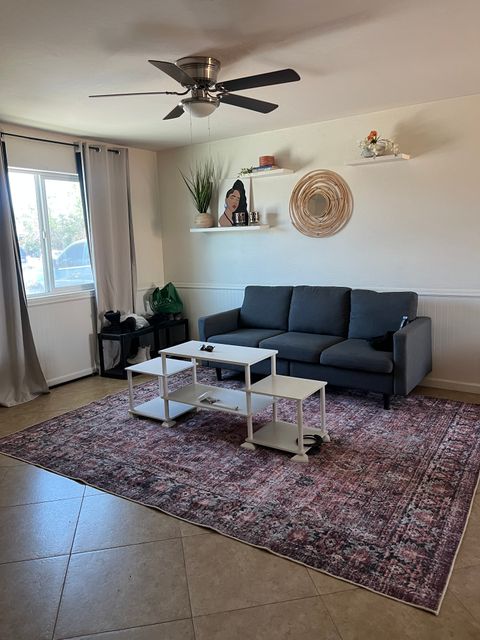 Private Room in 3Bed.2Bath