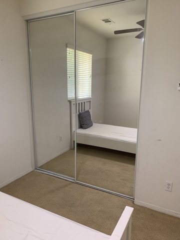 Private Room in 3Bed.2Bath
