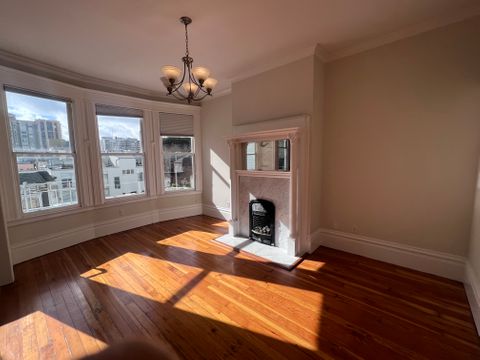 Entire Place 5Bed.2Bath