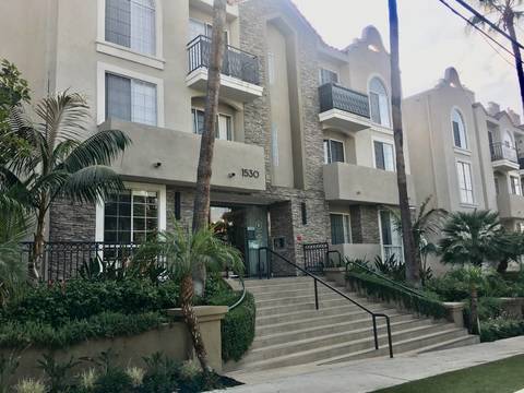 Private Room in 2Bed.2Bath