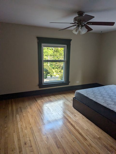 Private Room in 3Bed.3Bath