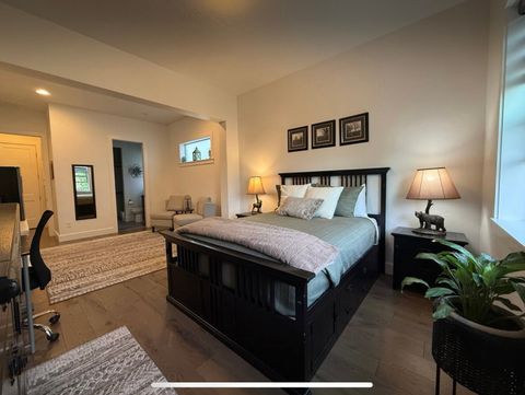 Room4Bed.3Bath