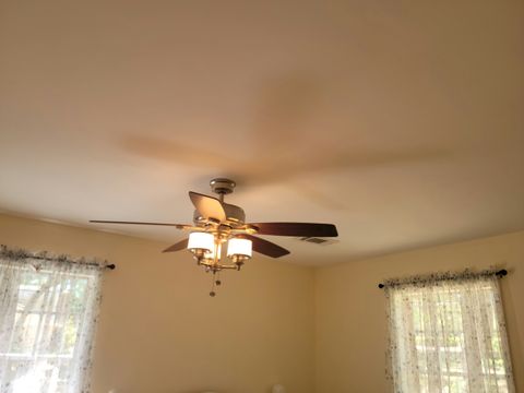 Private Room in 3Bed.1Bath