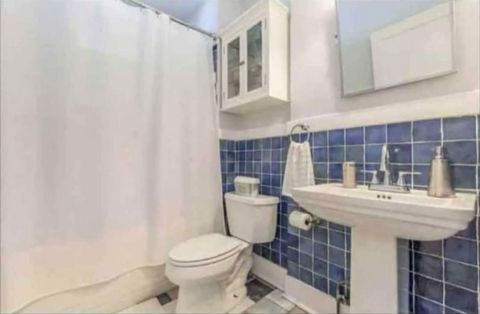 Private Room in 3Bed.1Bath