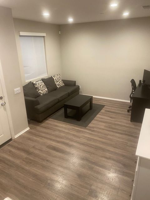 Room1Bed.1Bath