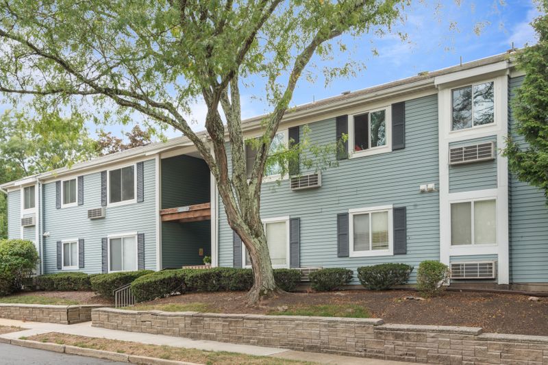 roommates in Somerset Entire Place 2Bed.1Bath - cirtru.com