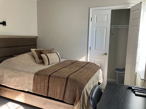 Room4Bed.3Bath