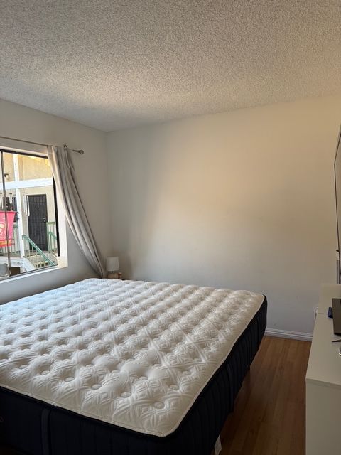Private Room in 3Bed.2.5Bath
