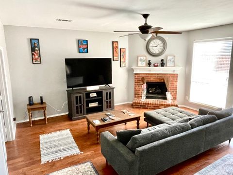 Private Room in 1Bed.1Bath
