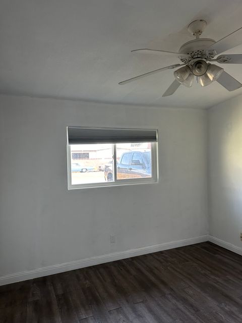 Private Room in 3Bed.3Bath
