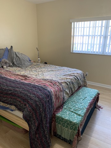 Private Room in 3Bed.3Bath