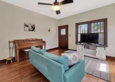 Entire Place 2Bed.1Bath