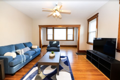 Entire Place 2Bed.1Bath