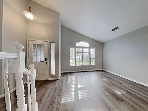 Entire Place 4Bed.2Bath