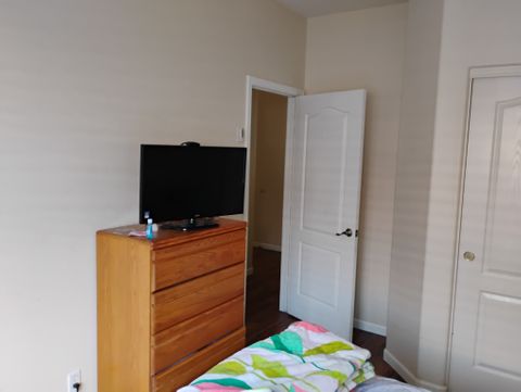 Private Room in 2Bed.3Bath