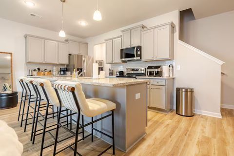 Entire Place 4Bed.2.5Bath