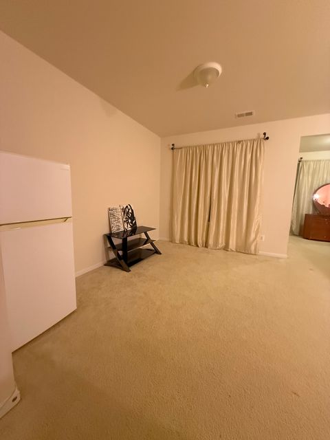 Private Room in 1Bed.1Bath