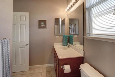 Private Room in 3Bed.2Bath