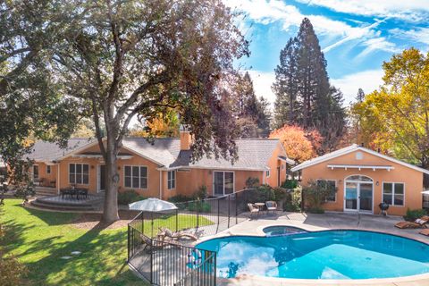 Entire Place 4Bed.3Bath