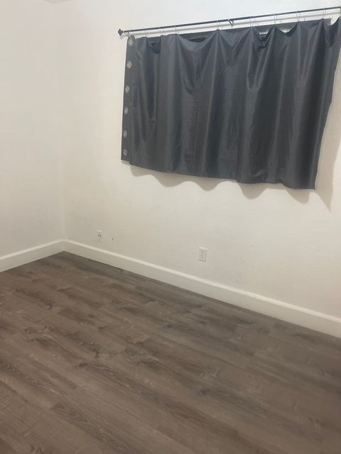 Private Room in 3Bed.2Bath