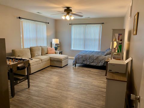 Private Room in 3Bed.2Bath