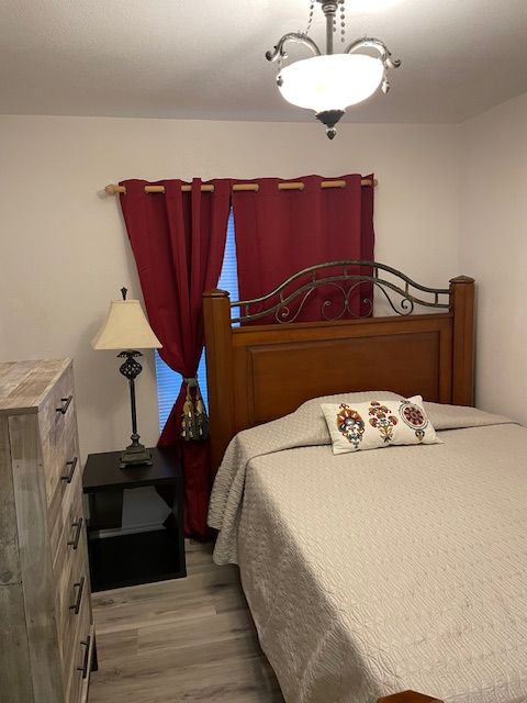 Private Room in 3Bed.3Bath