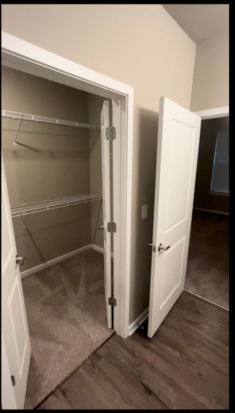 Private Room in 3Bed.3Bath
