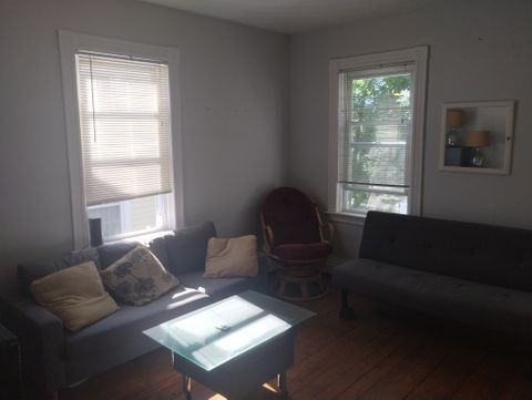 Shared Room in 3Bed.1Bath