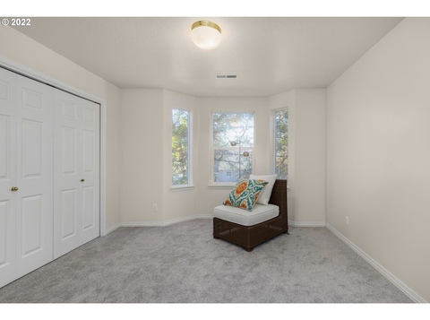 Private Room in 2Bed.3Bath