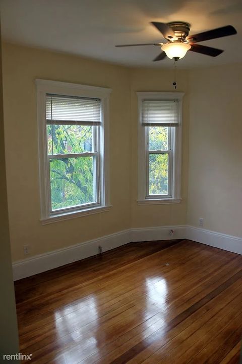 Private Room in 3Bed.1Bath