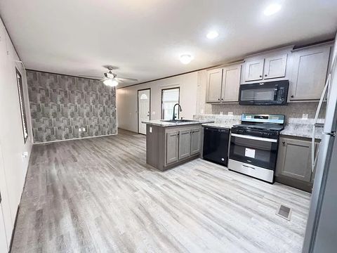 Entire Place 4Bed.2Bath