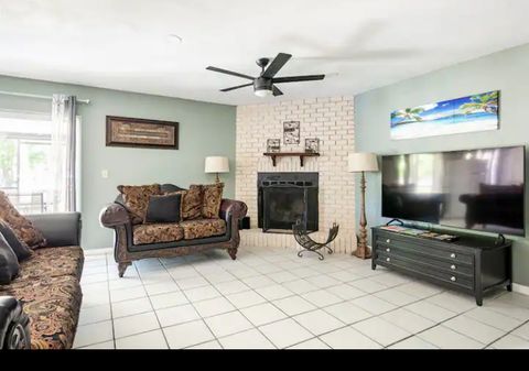 Room4Bed.3Bath