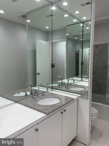 Shared Room in 3Bed.2Bath