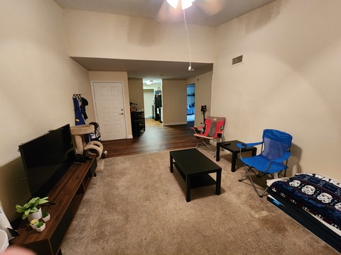 Private Room in 2Bed.2Bath