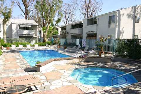 Private Room in 3Bed.2Bath