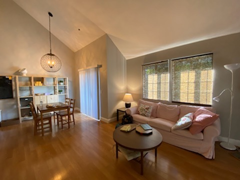 Private Room in 2Bed.2Bath