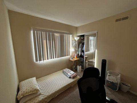 Private Room in 3Bed.1.5Bath