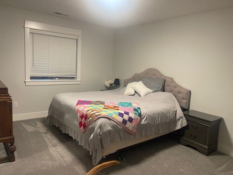 Private Room in 3Bed.2.5Bath